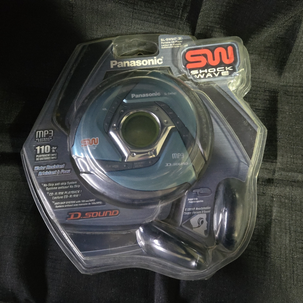 Panasonic Shockwave Silver and Blue MP3 Player
